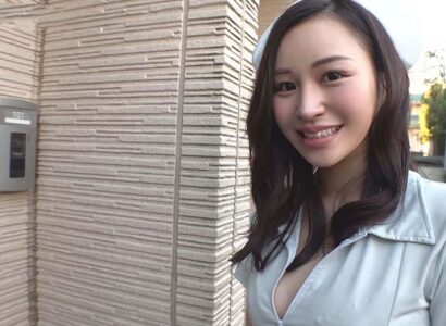 Phang nữ y tá ngực khủng khi đến chăm sóc bệnh nhân yếu sinh lý