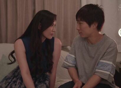 Cậu sinh viên trẻ được chị hàng xóm thiếu thốn tình cảm làm tình
