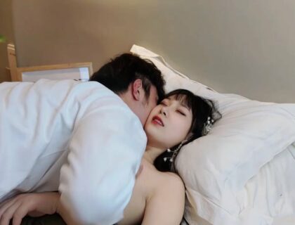 Bạn gái nứng lồn mê hoặc bạn trai làm tình