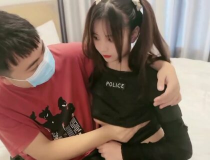 Anh trai dạy em gái cách làm tình chuyên nghiệp